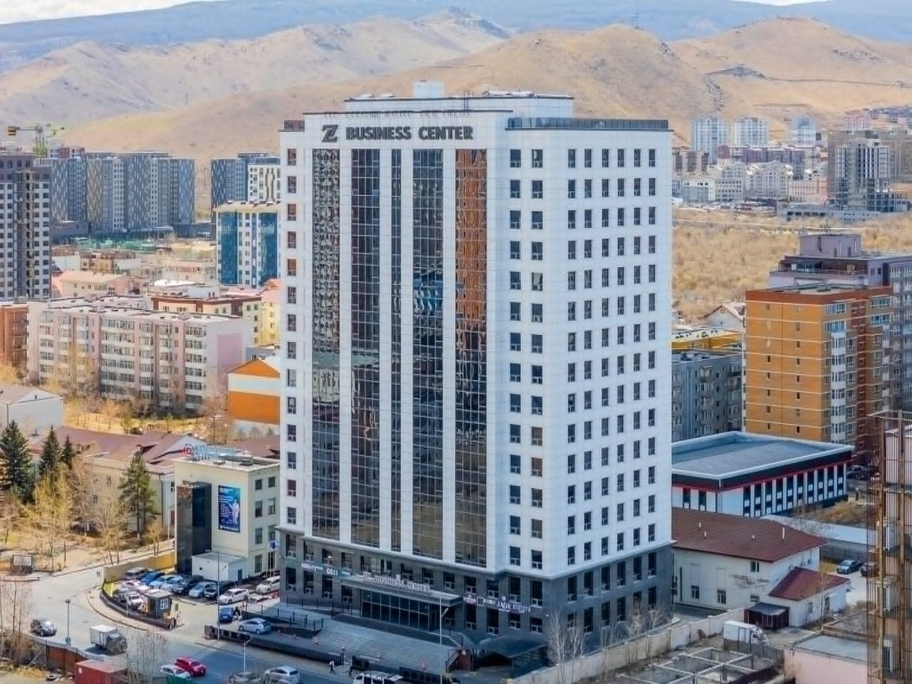 Z Business Center-т оффисын талбай түрээслүүлнэ